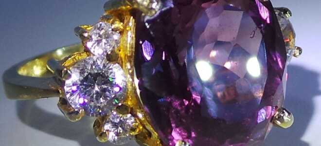 Камни, меняющие цвет в зависимости от освещения и настроения